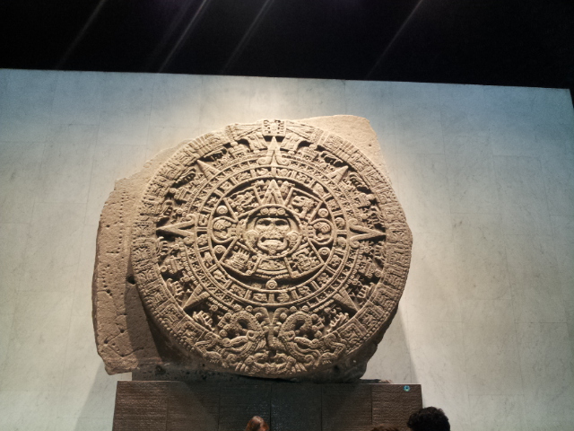 Calendrier aztèque musée antropoligie mexico